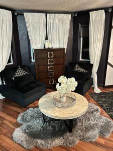 Private cozy king size room