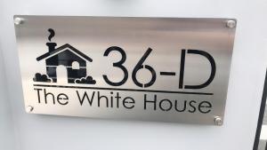 The White House Near Jonker Stadthuys by walking distance