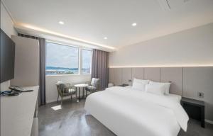 Ehan Hotel