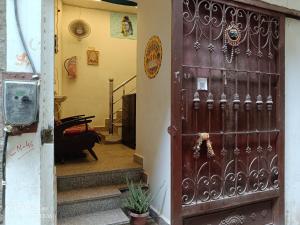 Kartik Home Stay