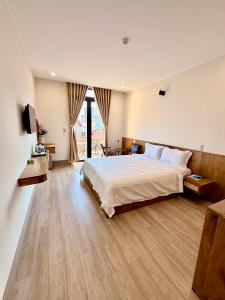 Hùng Anh Hotel