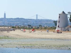 Casita de Pescadores con 2 hab frente a Lisboa