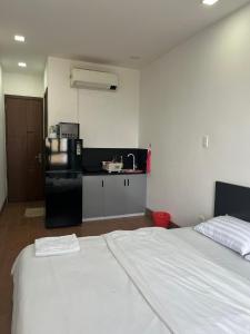 Lovely Studio 1 - District 4 next to Buivien