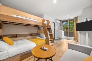 Nishi-Shinjuku Apartment