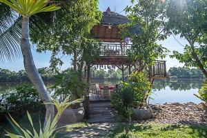 Mlis Kampot River
