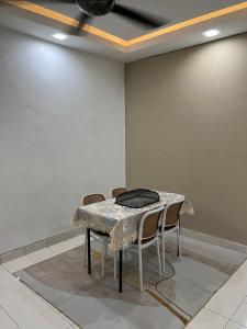 Damai Guest House with Wi-Fi, Netflix