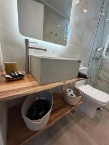 Azure Breeze Suite Apartment