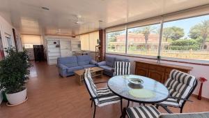 ALM-2E, stunning and spacious apartment with views