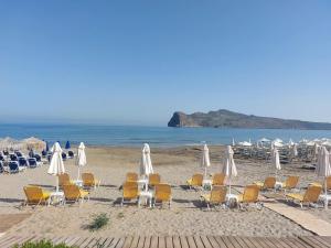Ostrakon Suites