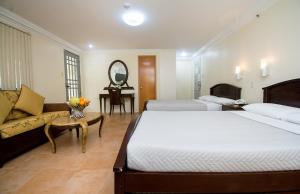 El Centro Beach Resort Boracay
