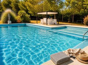 AGUAIT - Villa approximately aprox 4O OOO meters PLUS PRIVATE mountain approx 3 minutes walking from the beach Ideal for relaxation sport