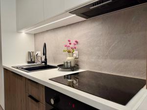 The One 75 by Housine