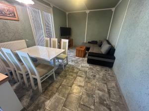 Guesthouse Ema