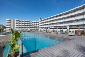First Line Cosy Apartment