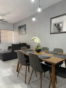Casa La Amistad Comoda Casa con 3 Habitaciones
