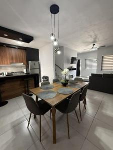 Casa La Amistad Comoda Casa con 3 Habitaciones
