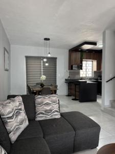 Casa La Amistad Comoda Casa con 3 Habitaciones