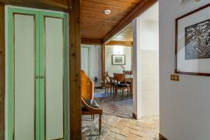 iFlat Elegant Stay in a Historic Roman Palace
