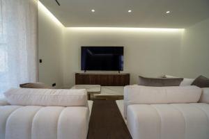 Glyfada Prime A38 Suite