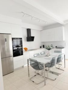 Kyras Central Flat