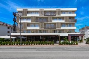 Petit Hotel