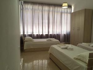 EME APARTMENTS - Kompleksi Lura 2 Gjiri i Lalzit