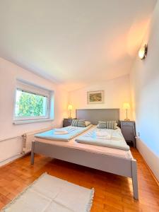 Central Townhouse with Parking