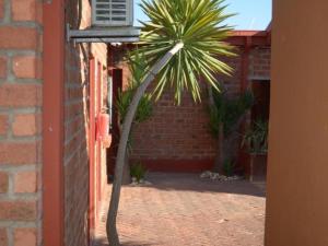 Oluzizi Guesthouse