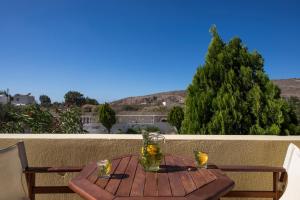1-Bed Apt at Bella Santorini Near Perivolos beach