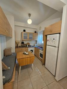 Scoobys Spot - Bright Apt with Sunny Balcony