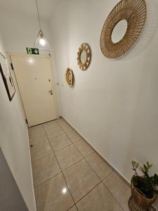 Scoobys Spot - Bright Apt with Sunny Balcony