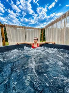 Nowoczesne Domki na Drzewie - Jacuzzi - Kołobrzeg - Sauna - PolanaGlamp