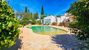 Alvor Private Pool Villa with Large Garden & Peace