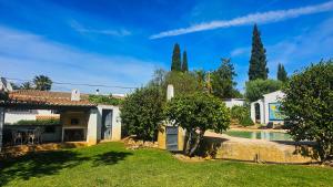 Alvor Private Pool Villa with Large Garden & Peace