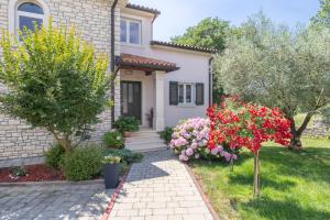 Modern Villa Vesna with Private Pool