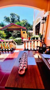 Transient villa with cozy garden, billiard & bar