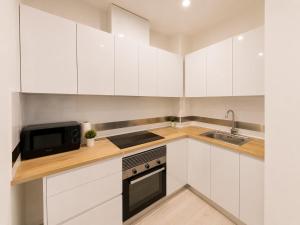 Apartamento Familiar Santa Pola con Patio Privado