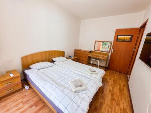 Tranquil condo in Golden Sands
