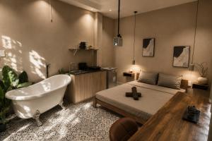 Wabi Sabi Saigon Hideout - Netflix & Bathtub District 1