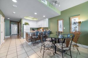 Lighthouse 208
