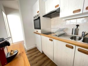 LArmor apartment with terrace and parking