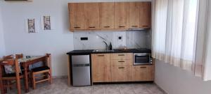 Chrisanthi Studios & Apartments