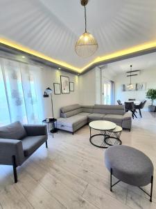 Luxury Garden Penthouse *MK*