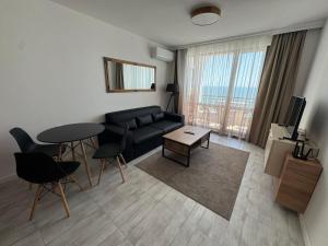 Onyx Beach 1 Joytime Apartments