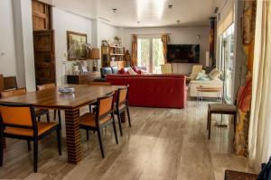 Canpera Family Villa