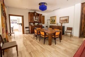Canpera Family Villa