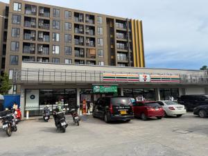 High Floor NiceView Condo Near Central-33B