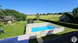 Gîte de France "les volets bleus" 3 épis - Gîte de France 12 personnes MAE-9484