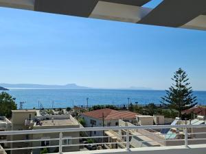 Castle & Sea View Apt