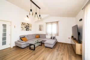 T&T sea view apartment, balcony, barbecue, parking